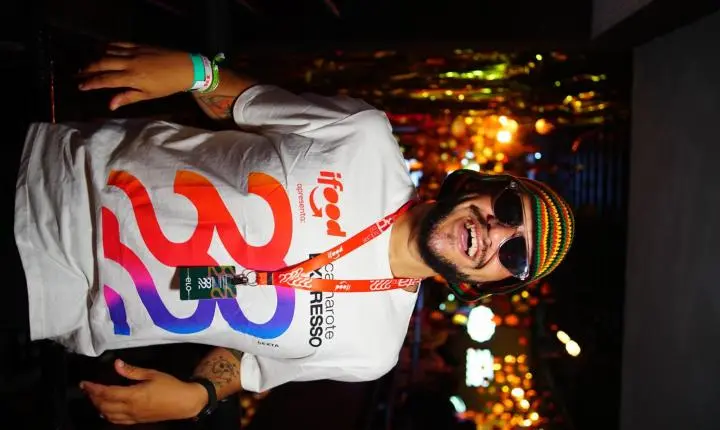 Celebridades marcam presença em camarote badalado no Carnaval de Salvador