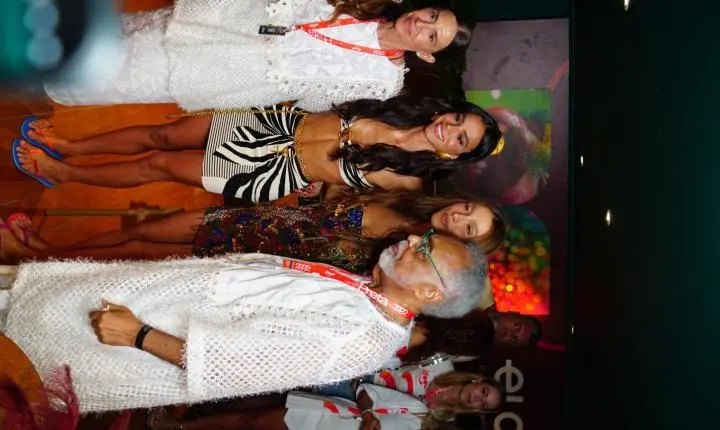 Celebridades marcam presença em camarote badalado no Carnaval de Salvador
