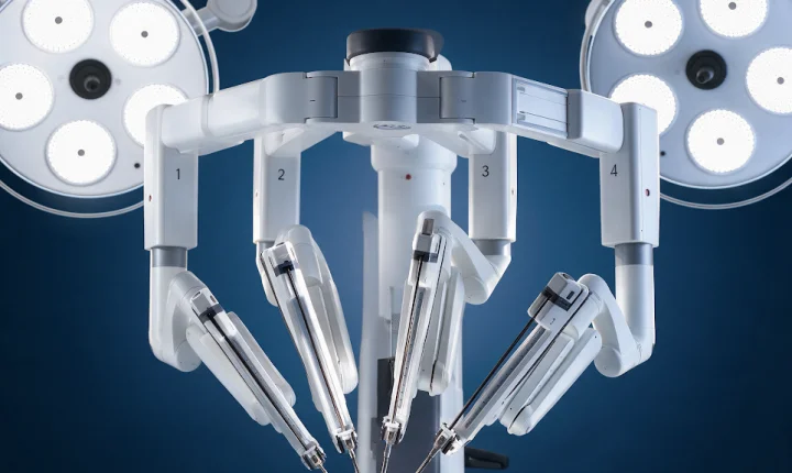 Cirurgia robótica amplia precisão e segurança na Urologia