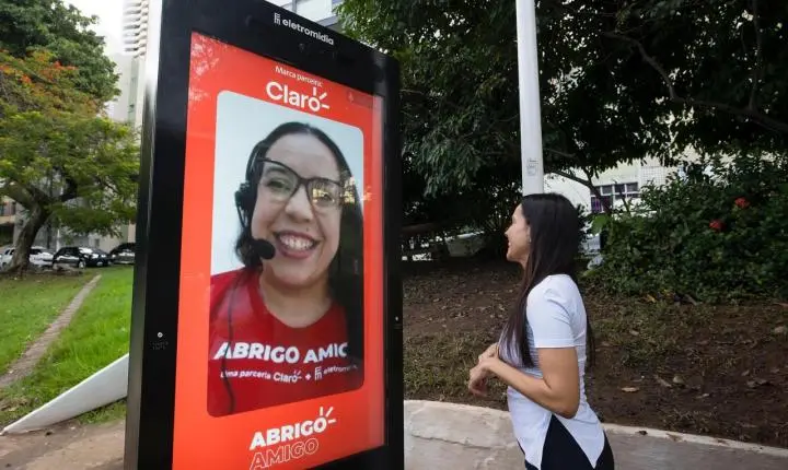 Claro e Eletromidia anunciam inauguração do projeto Abrigo Amigo em Salvador