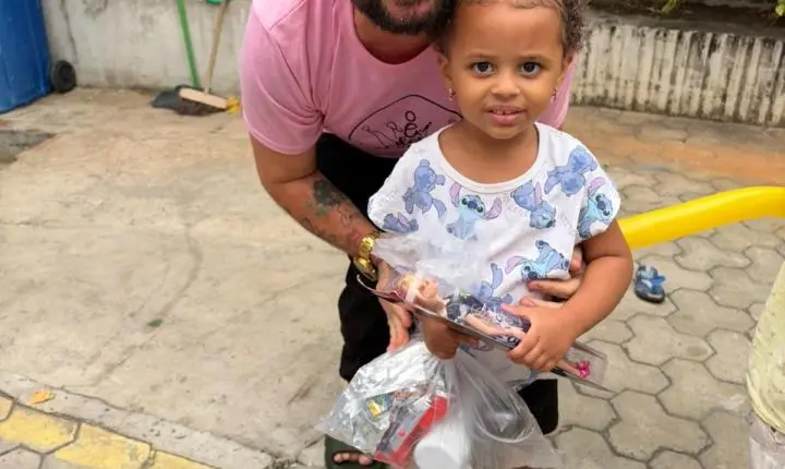 EDY RIOS PROMOVE AÇÃO SOLIDÁRIA E LEVA ALEGRIA A CRIANÇAS ATENDIDAS PELA IBCM, EM SALVADOR