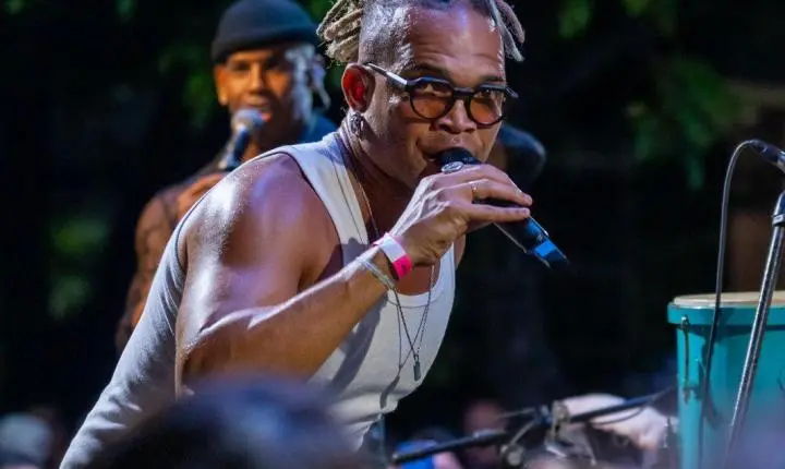 Flavinho e a CaSamba reúne casa cheia e celebra edição de sucesso em Salvador