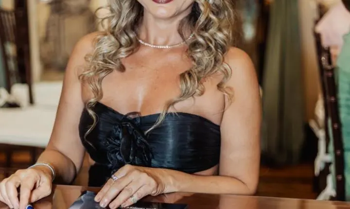 Luzia Moraes Brilha na Capa da 19ª Edição da Revista Tok de Empreendedorismo em Noite de Gala no Palácio Tiradentes