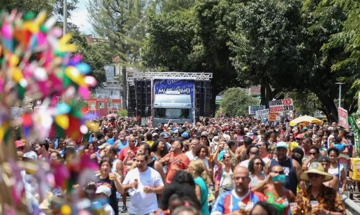 MUDEIdeNOME comanda a “Volta no Dique” no aniversário de Salvador