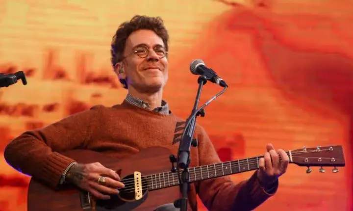 Nando Reis apresenta turnê 'Pra Você Guardei o Amor' em Salvador