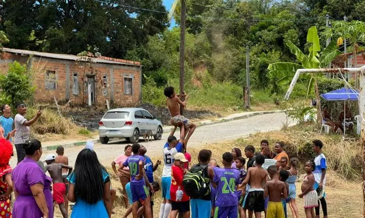 Projeto Criança Feliz reúne voluntários e distribui mais de 500 brinquedos em Tairu
