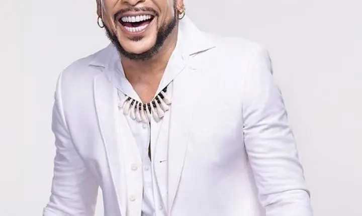 Repertório vai ser alegre, percussivo… pra trazer esperança. É uma data boa de renovar a fé”, diz Saulo, sobre show no Réveillon Guarajuba