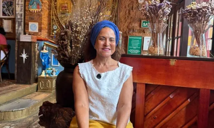 Restaurante Casa de Tereza comemora 14 anos com lançamento do “Catálogo de Artes da chef Tereza Paim” e o novo livro da Chef “A alma servida à mesa”
