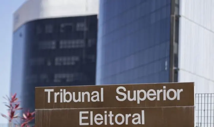 TSE tem maioria para cassar mandato do governador de Roraima